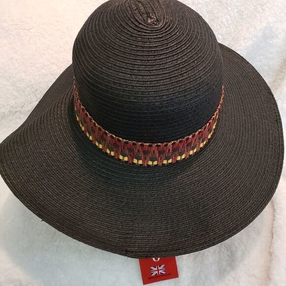 Giovannio Hat  - Picture 4 of 7